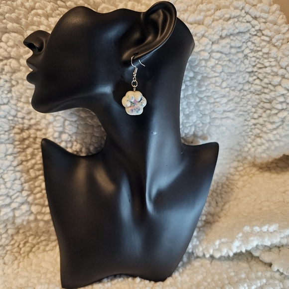 Handmade Resin Rainbow Pastel Paw Print Earrings - Picture 4 of 4